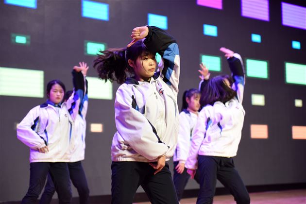 棠外“英语文化艺术节”汇报展演——高2016级英语配音大赛