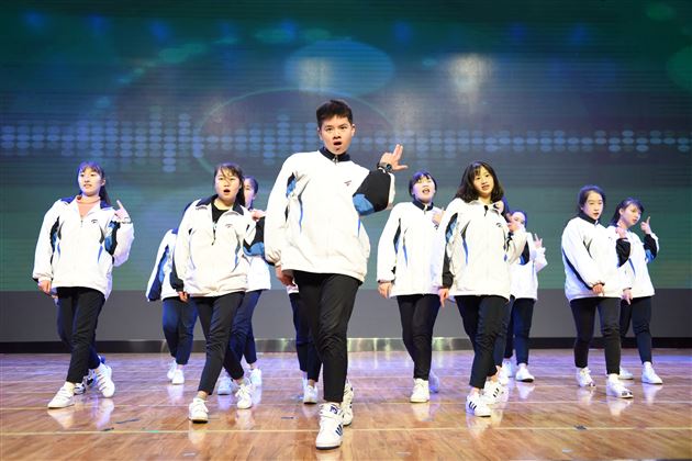 棠外“英语文化艺术节”汇报展演——高2016级英语配音大赛