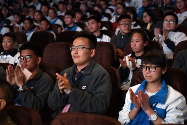 棠外“英语文化艺术节”汇报展演——高2016级英语配音大赛