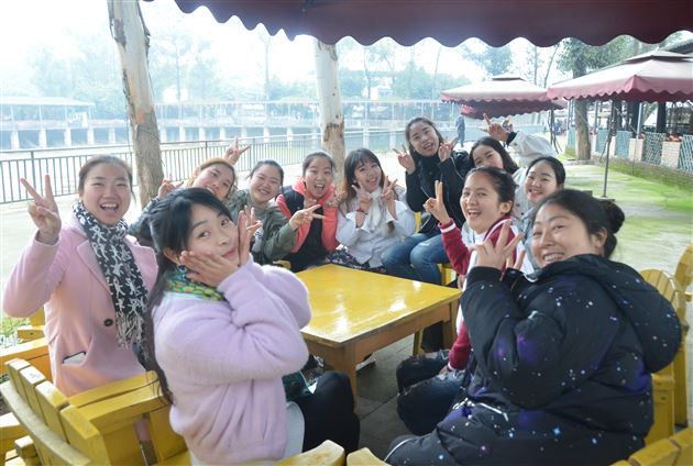 我和春天有个约——记棠外实验幼儿园教职工工会活动