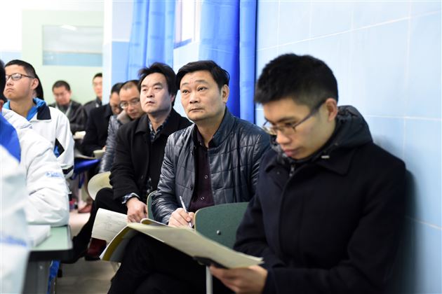 深度专研 科学备考——双流区高三化学二轮复习研讨会在我校举行