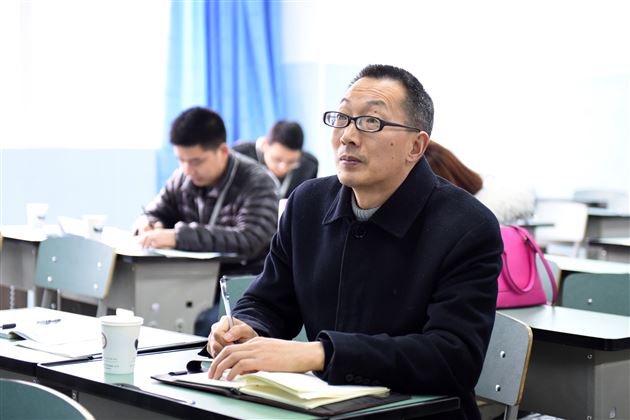 深度专研 科学备考——双流区高三化学二轮复习研讨会在我校举行