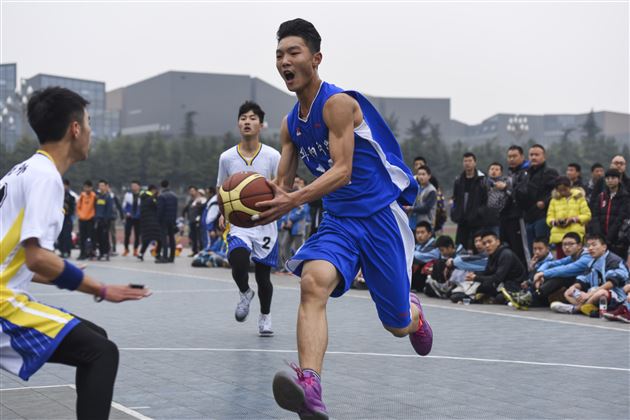“运动成都”2017成都市中、小学生篮球锦标赛在棠外成功举办
