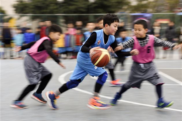 “运动成都”2017成都市中、小学生篮球锦标赛在棠外成功举办