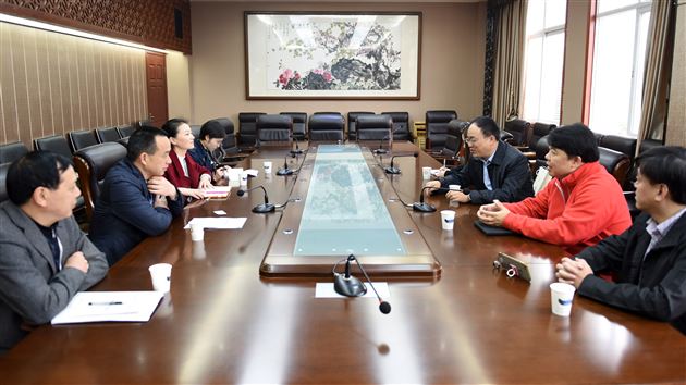 共筑交流平台，缔结中美友谊——“美中青少年交流协会”会长到访棠外