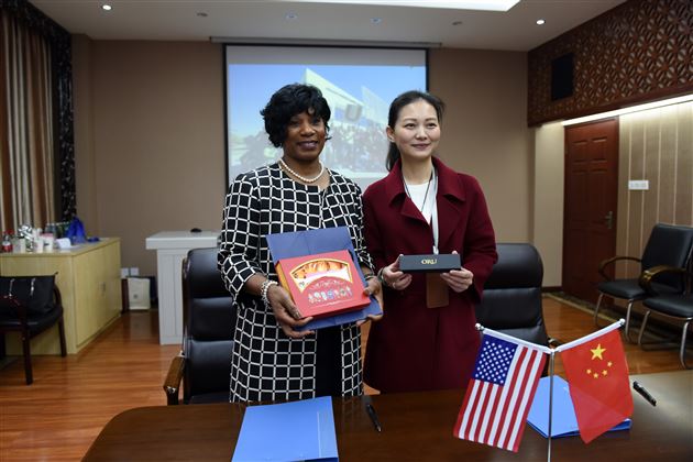 国际化“深度绽放”——我校与美国奥罗尔罗伯茨大学（ORU）签订合作备忘录