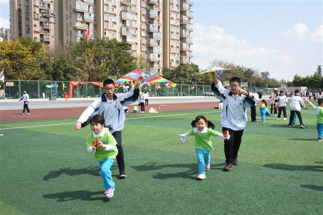 大手牵小手，我们一起成长——棠外实幼，棠外第二届“阳光风筝节”