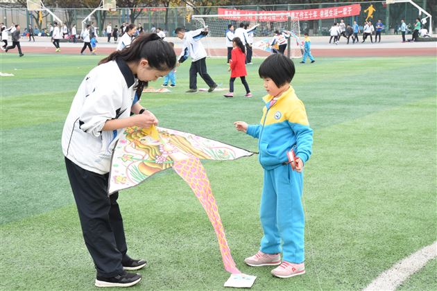 大手牵小手，我们一起成长——棠外实幼，棠外第二届“阳光风筝节”