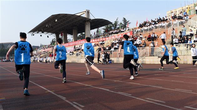 速度与力量的完美呈现，诠释青春与运动之美——记棠外高中部第十四届田径运动会