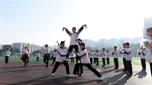 健体魄 强素质 保护环境 从我做起——棠外初中部第十四届学生田径运动会