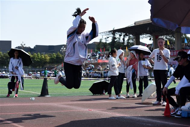 健体魄 强素质 保护环境 从我做起——棠外初中部第十四届学生田径运动会