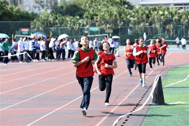 健体魄 强素质 保护环境 从我做起——棠外初中部第十四届学生田径运动会