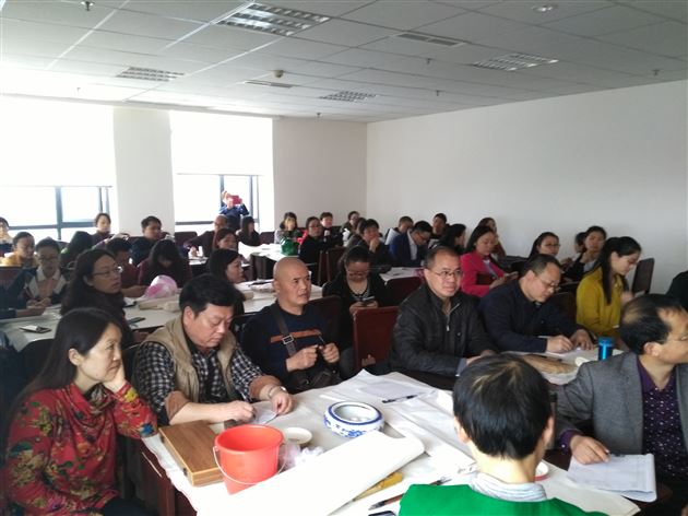 我校附小教师王宪龙受邀为青白江区美术教师作专题讲座