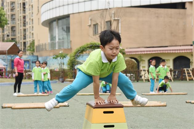 观摩研讨促成长 交流分享共提升——云南楚雄开发区实验幼儿园教师到棠外学习交流
