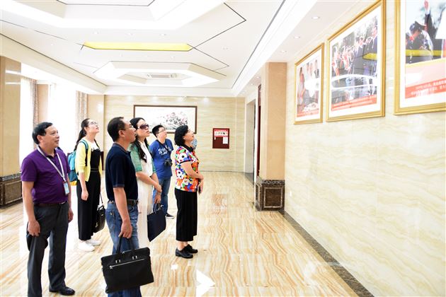 云南省开远市考察团一行莅临棠外取经