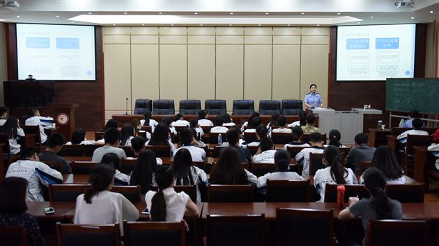 热情民警进棠外，留学公益助你行——双流公安分局进校为棠外国际部学生开展留学公益讲座