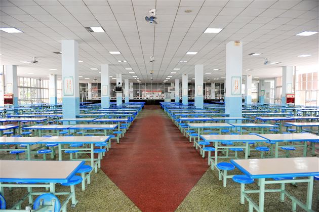 成都棠湖外国语学校食堂被四川省教育厅评为“四川省示范性标准化学生食堂”