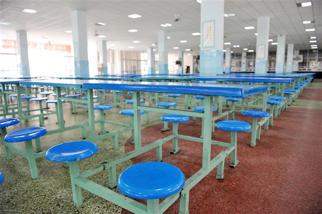 成都棠湖外国语学校食堂被四川省教育厅评为“四川省示范性标准化学生食堂”