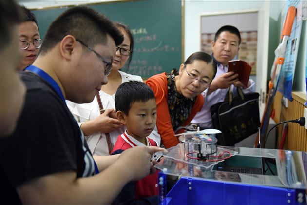 宁夏固原市原州区教育系统“三百”骨干到棠外考察学习