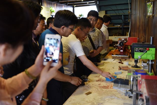 宁夏固原市原州区教育系统“三百”骨干到棠外考察学习