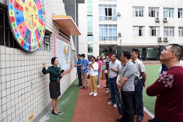 宁夏固原市原州区教育系统“三百”骨干到棠外考察学习