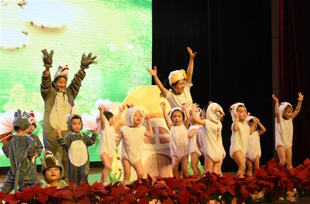 棠外实验幼儿园举行“品国学·诵经典”六一文艺汇演