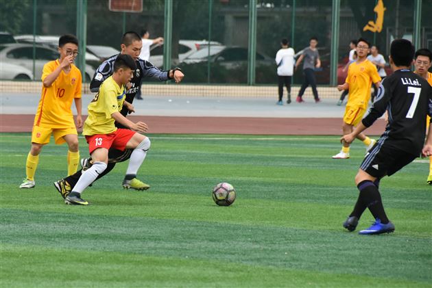 棠外高中班级足球联赛成功举办