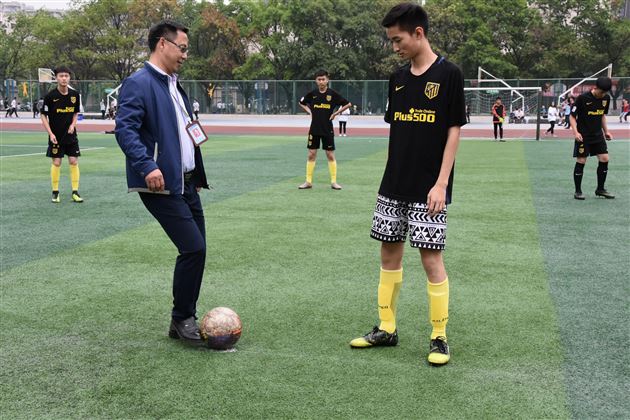 棠外高中班级足球联赛成功举办