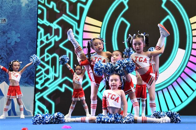 棠外实验幼儿园参加成都市啦啦操冠军赛获佳绩