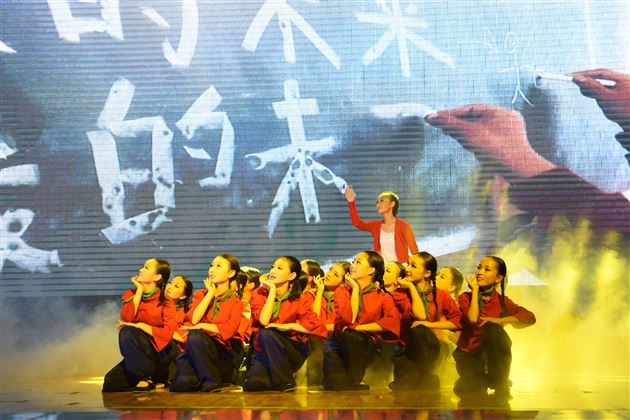 十年一剑显成效 艺术成效绽光芒——棠外成功通过四川省艺术教育特色学校申报评估与验收