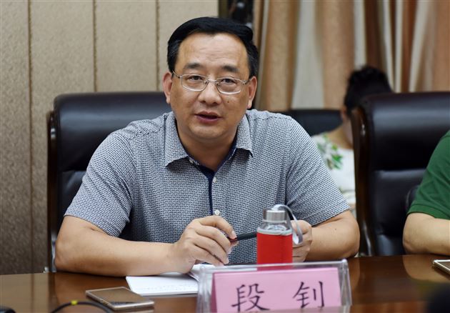 十年一剑显成效 艺术成效绽光芒——棠外成功通过四川省艺术教育特色学校申报评估与验收