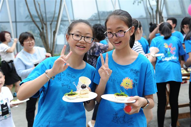 感激世上爱我的人和我爱的人——棠外附小隆重举行2017届毕业典礼