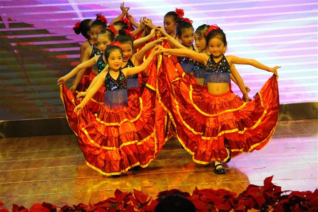 Hi童年 Hi梦想——棠外实验幼儿园隆重举行2017年毕业庆典