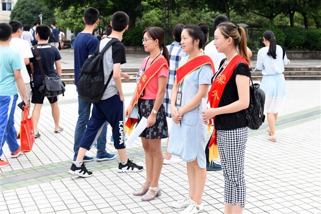 第31届中国高中化学奥林匹克竞赛（初赛）在棠外顺利举行