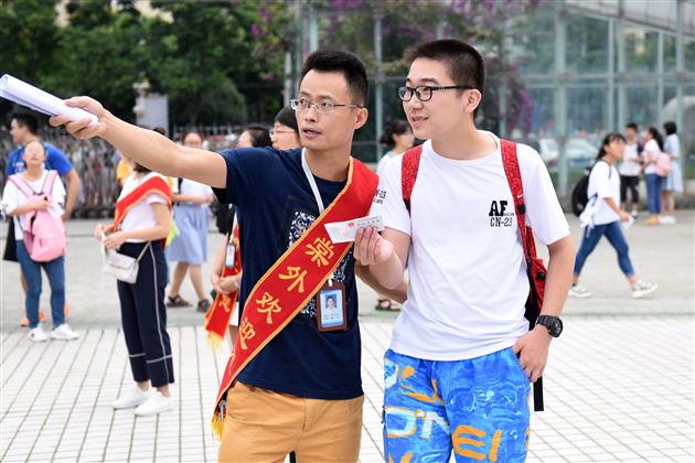 第31届中国高中化学奥林匹克竞赛（初赛）在棠外顺利举行