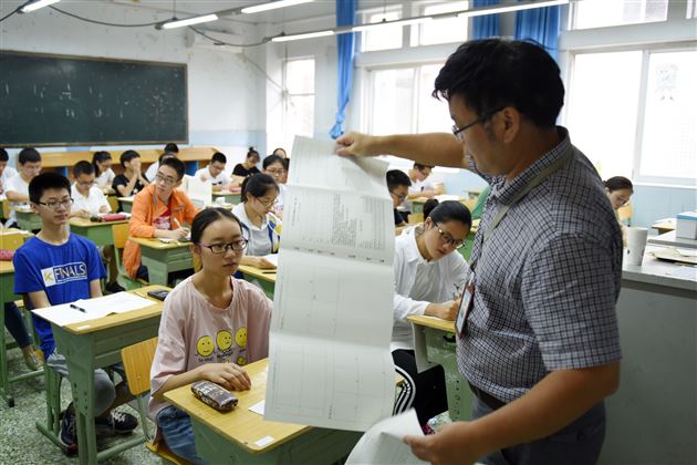 第31届中国高中化学奥林匹克竞赛（初赛）在棠外顺利举行