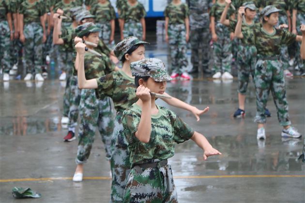 经历磨炼 锻造力量——记棠外初、高2017级新生和国际部2017-2018新学期军训