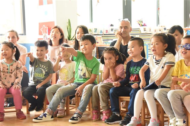 QTALK趣说英语教育集团创始人Maurice Hazan来我园进行英语教学交流