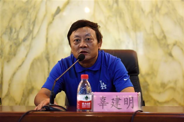 棠外校园足球工作会暨高中男足队出征全国第十三届学生运动会动员大会顺利举行