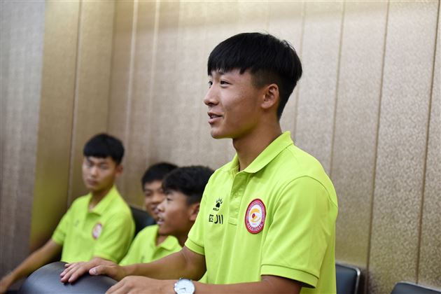 棠外校园足球工作会暨高中男足队出征全国第十三届学生运动会动员大会顺利举行