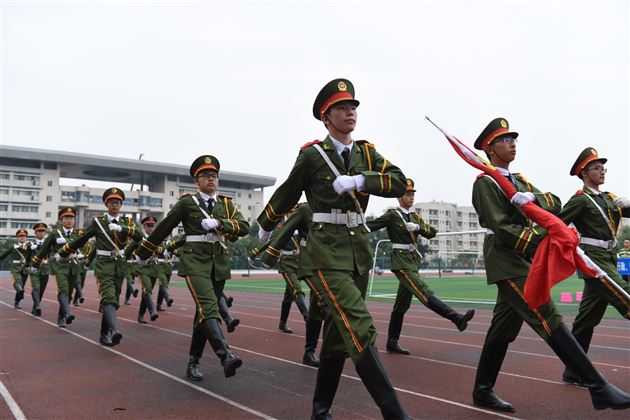 棠外高中部隆重举行新学年度开学典礼暨第33个教师节表彰大会