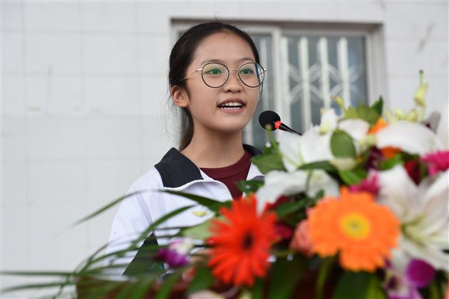 棠外高中部隆重举行新学年度开学典礼暨第33个教师节表彰大会