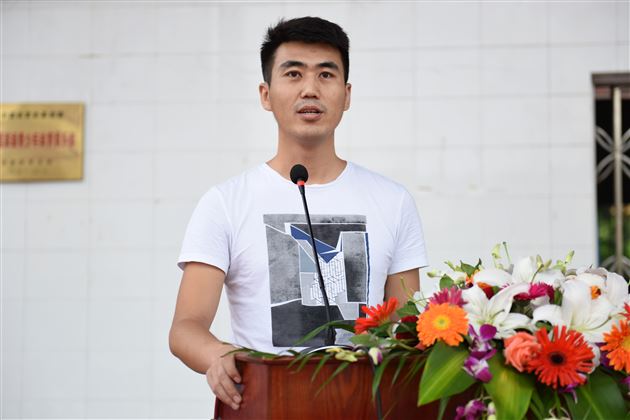 棠外初中部隆重举行2017-2018学年度开学典礼暨教师节表彰大会