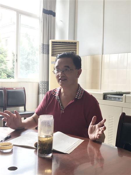 研究中发展 献课中成长