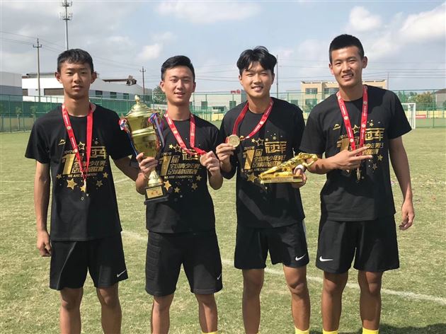 棠外高中男足圆梦全国冠军