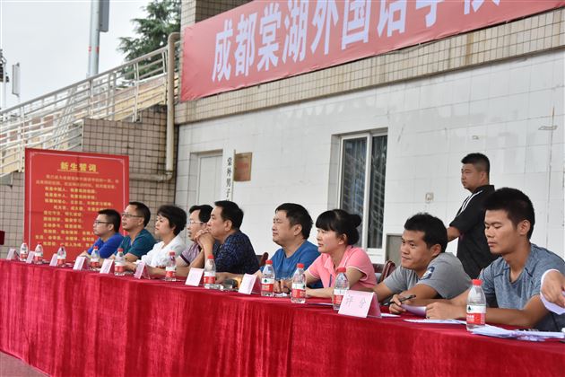 团结奋进，展班级风貌，凝心聚力，树团队意识——记棠外第十四届队列队形跑操比赛