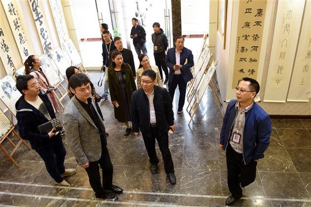 河南省郑州市航空实验区社会事业局江永辉副局长率区重点学校校长一行再次访问棠外