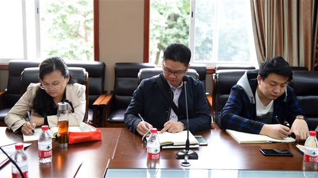 河南省郑州市航空实验区社会事业局江永辉副局长率区重点学校校长一行再次访问棠外