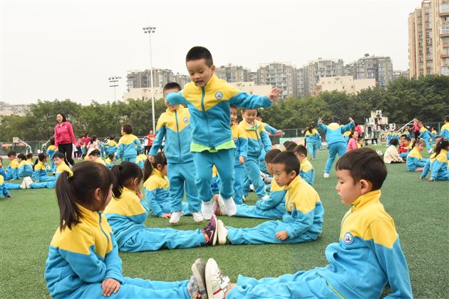 棠外实验幼儿园举行2017亲子运动嘉年华活动