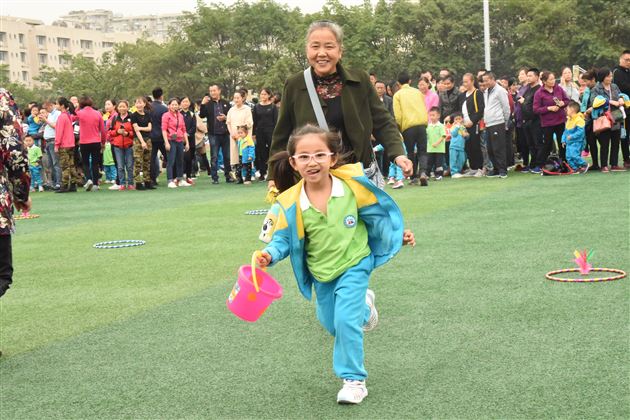 棠外实验幼儿园举行2017亲子运动嘉年华活动